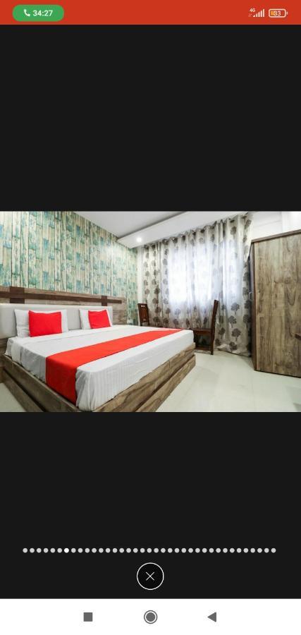 Hotel Almond Zirakpur Екстериор снимка