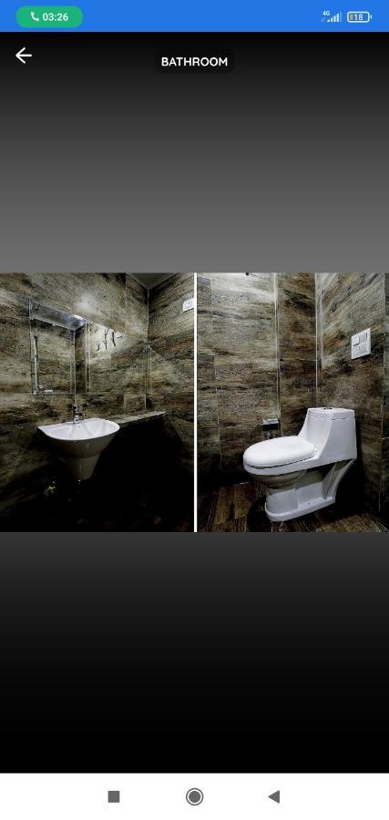 Hotel Almond Zirakpur Екстериор снимка